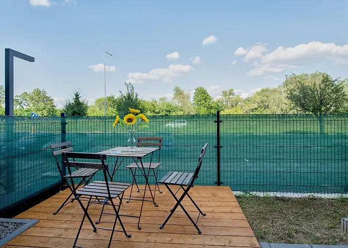 Poznan Grunwald - Parking & Terrace - By Rentujemy